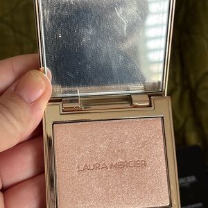 Laura Mercier Highlighting Powder